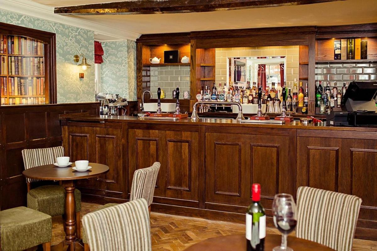 Kings Arms Hotel Bicester Kültér fotó